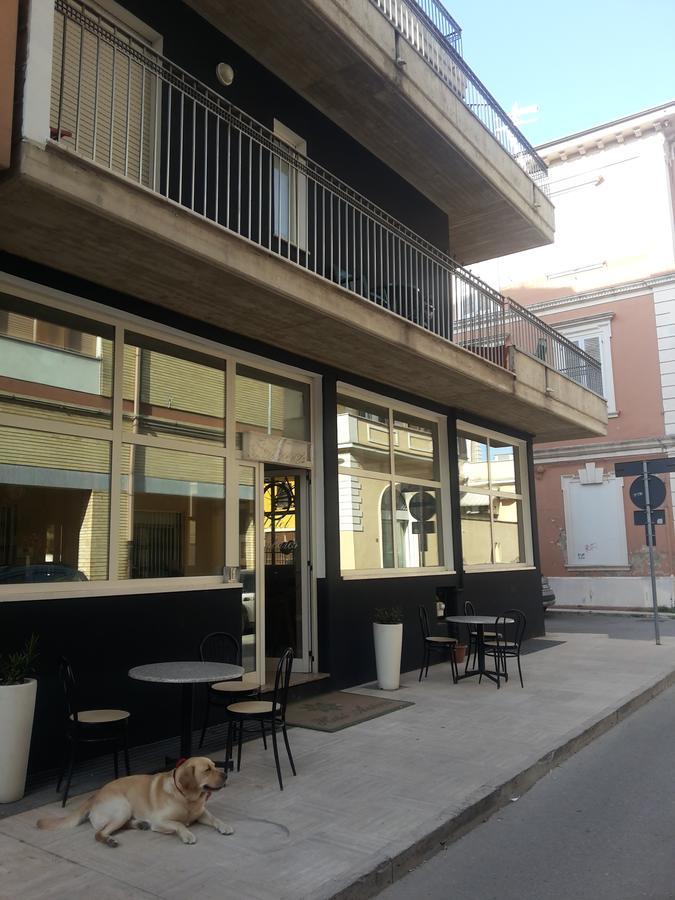 Hotel Antares Garni Giulianova Buitenkant foto