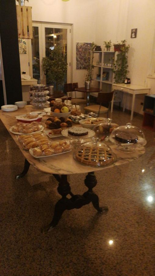 Hotel Antares Garni Giulianova Buitenkant foto