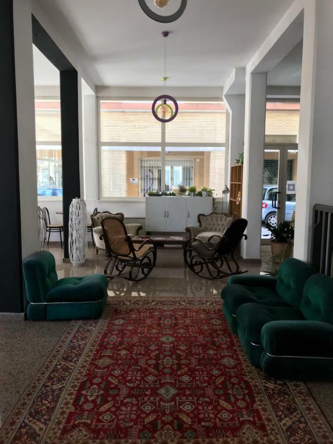 Hotel Antares Garni Giulianova Buitenkant foto
